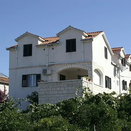 2842f Apartment *
