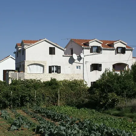 2842f Apartment *