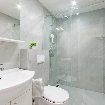 2842f Apartment Sutivan