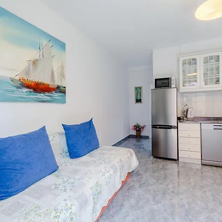 2842f Apartment *